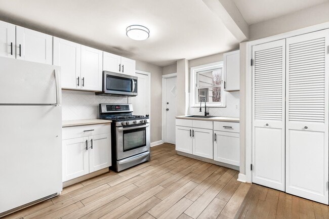 Photo - 26 Van Ness Terrace