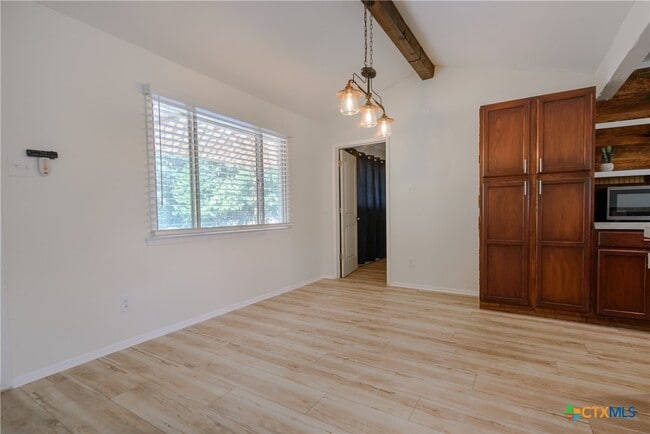 Photo - 625 Creek Dr