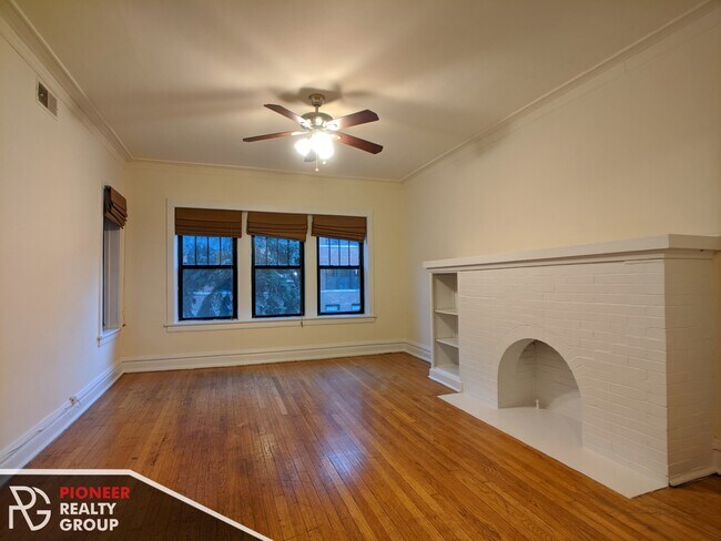 Photo - 2530 N Kedzie Blvd Unit 2516-1W