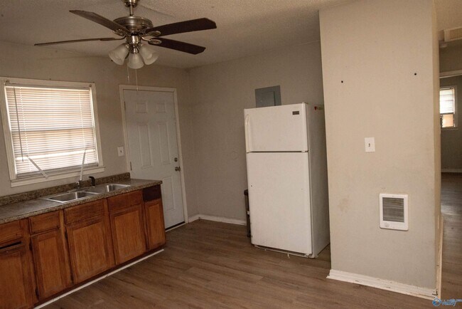 Photo - 3227 Clopton St SW