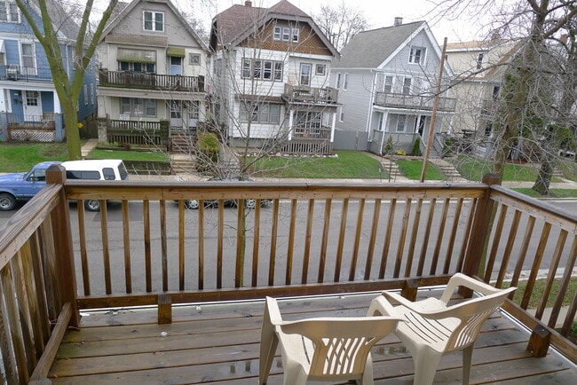 Photo - 3126 N Fratney St Unit Upper