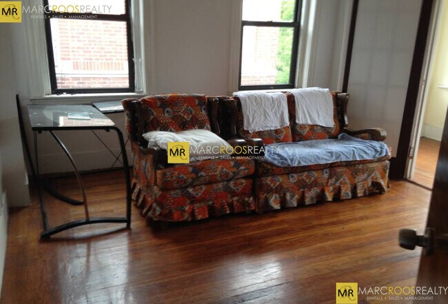 Photo - 110 Central St Unidad 2