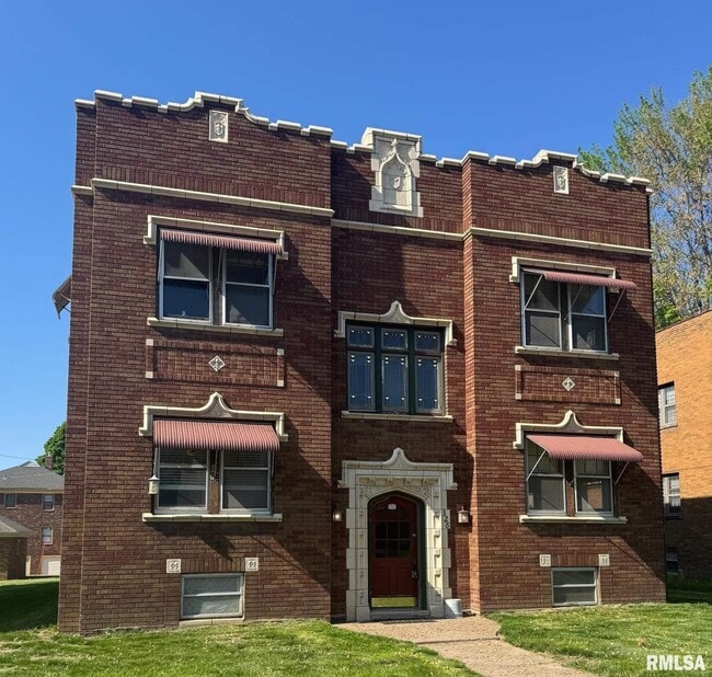 Photo - 328 W Columbia Ave House