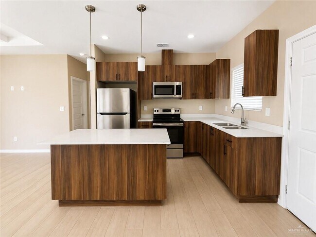3101 W Sandlewood St Unit 4
