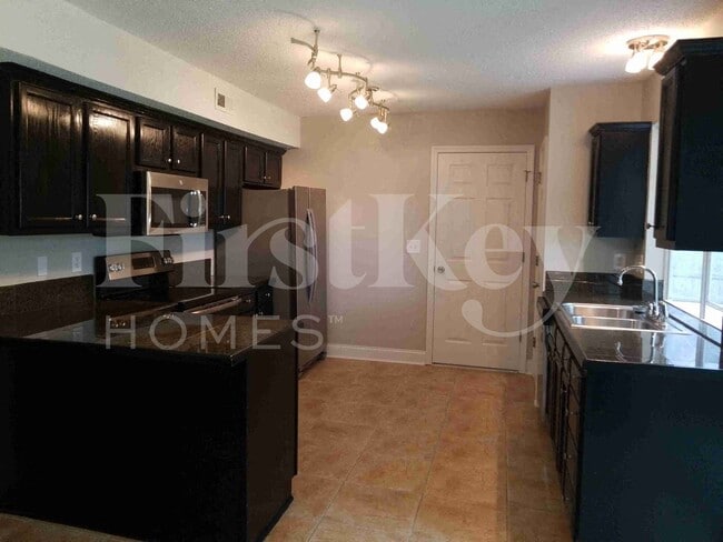 113 Sunrise Rd