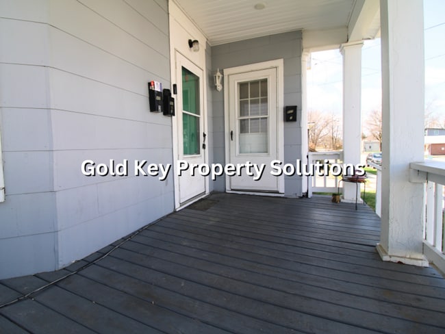 Photo - 907 W Main St Unit 907 W Main St Apt #1