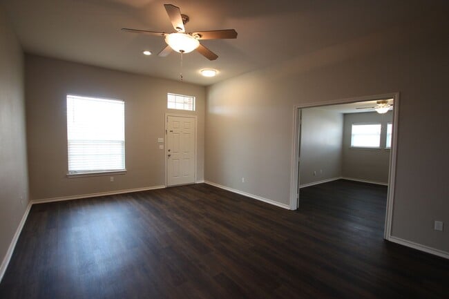 Photo - Stunning 3 bed 2 bath in Whitehouse ISD!