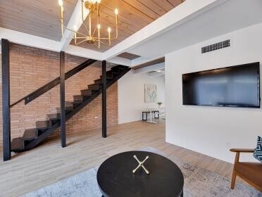 Building Photo - 3809 N Braeswood Blvd Unit 14 Rental