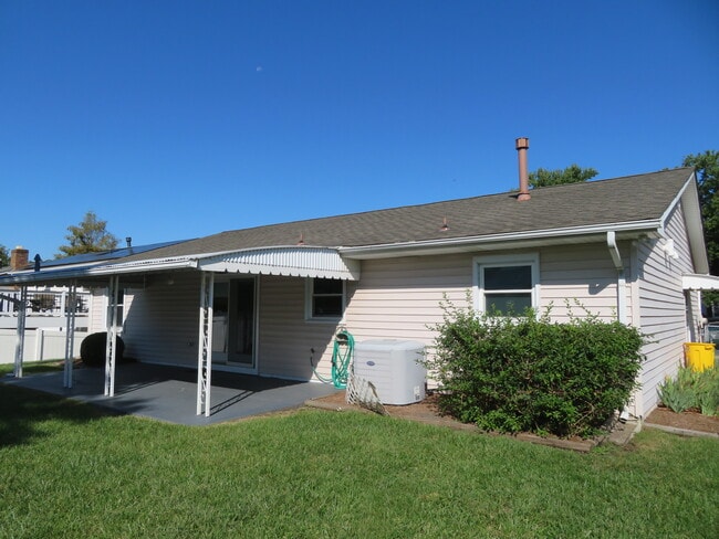 Photo - 7895 Pavilion Dr