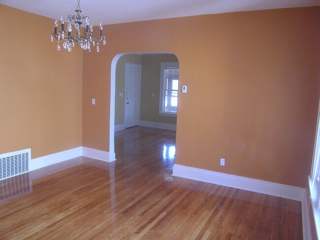 Photo - 1035 Westcott St Unit 2nd Floor