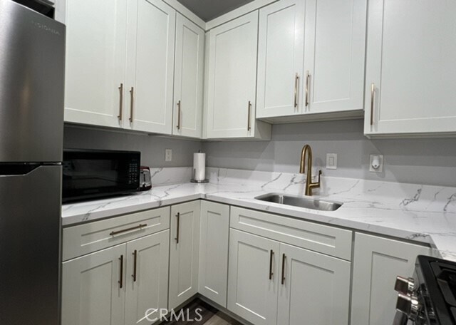 Photo - 1620 W Orangewood Ave