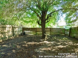 Photo - 6308 Waddesdon Wood