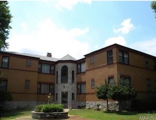 Building Photo - 4931 Jamieson Ave Unit E Rental