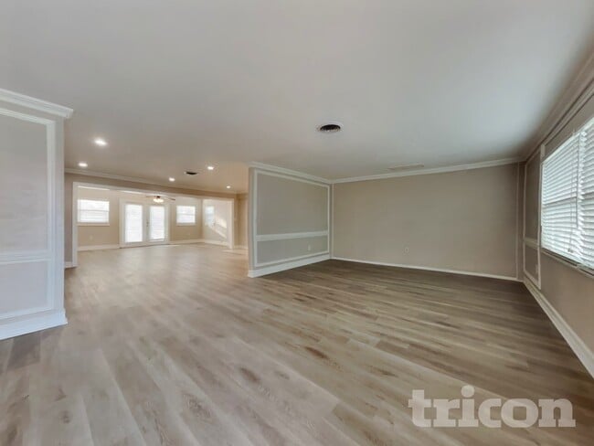 Photo - 331 Mendez Dr