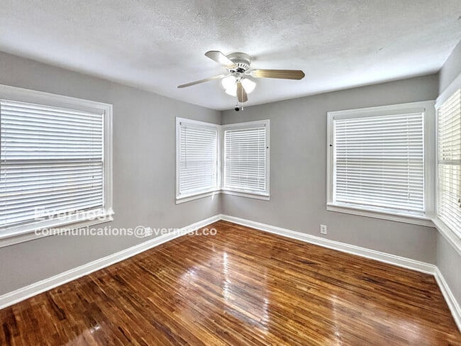 Photo - 208 Florence Dr