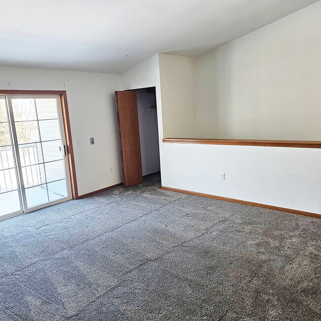 Photo - 284 Minz Park Cir Unit 4