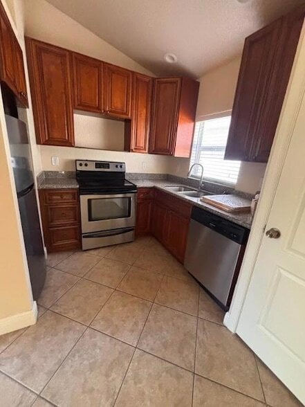 Photo - 4838 Cambridge St