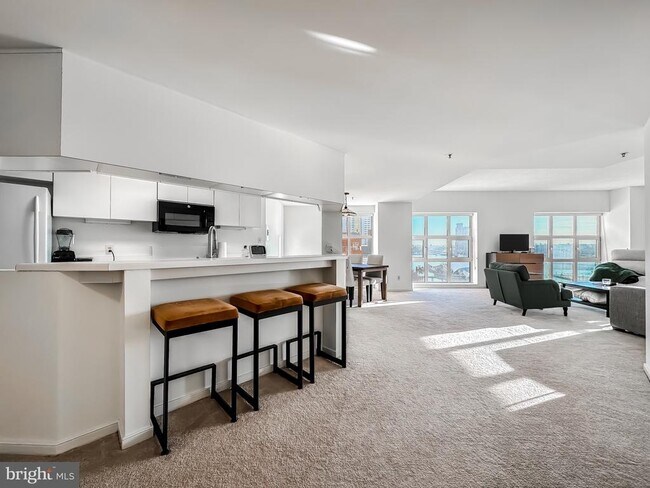 Photo - 250 S President St Unit 702