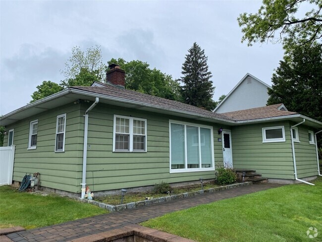 Building Photo - 288 Willow Grove Rd Rental