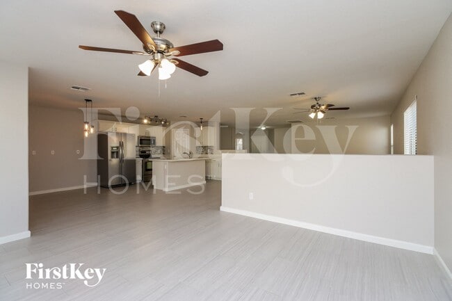 Photo - 1130 E Oak Rd