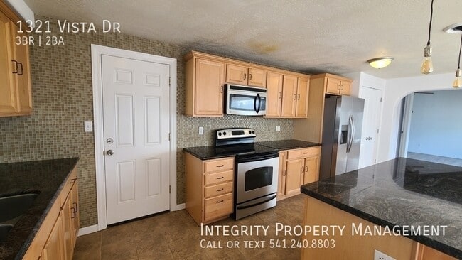 Photo - 1321 Vista Dr