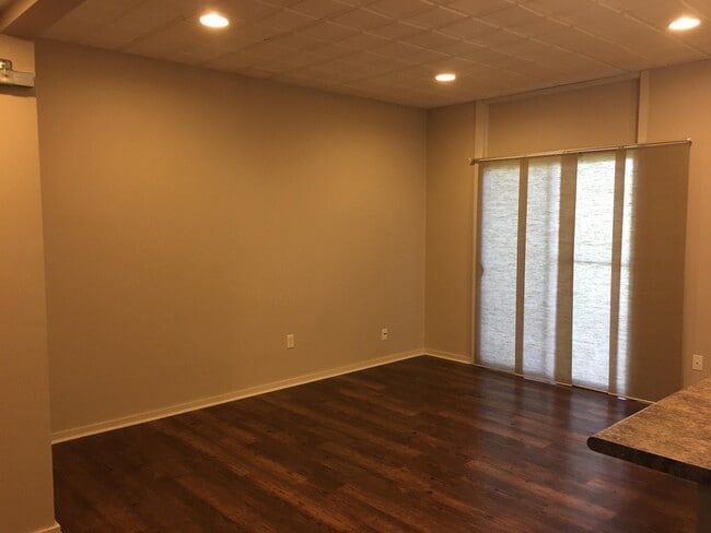 Photo - 101 Riverside Dr