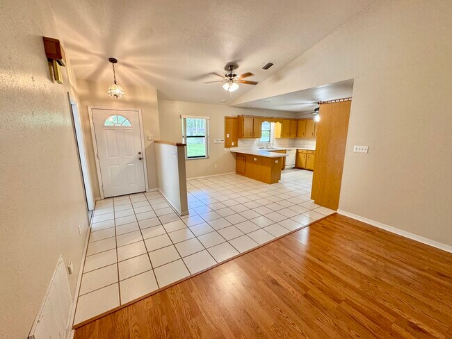 Photo - 597 N Division St House