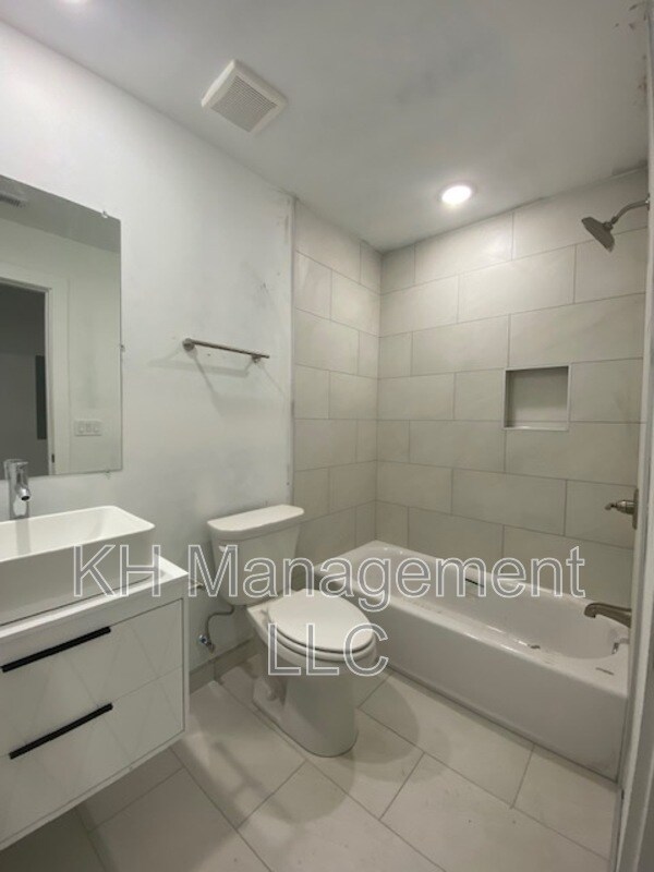 Photo - 3932-36 Mt Vernon St