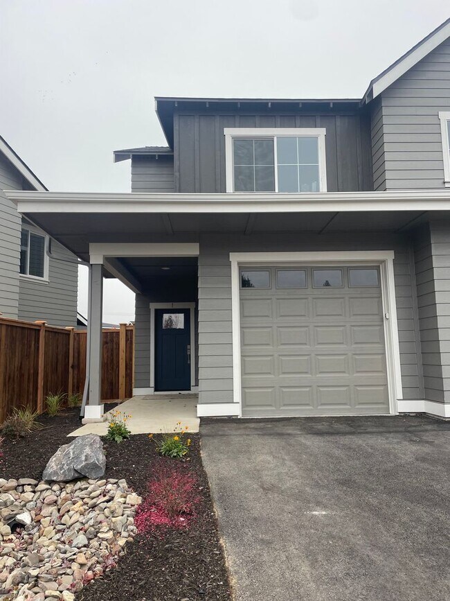 Photo - Duplex in Well Located SW Bend