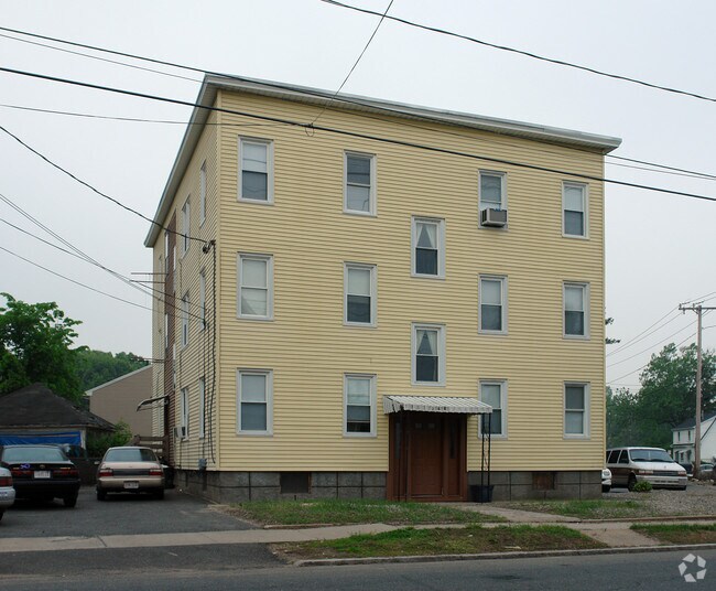 268 Hampden St Apartments For Rent in Chicopee, MA