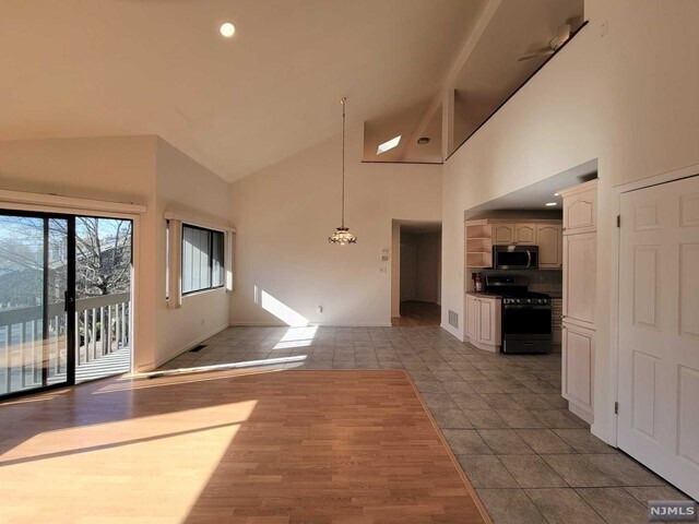 260 Evergreen Rd