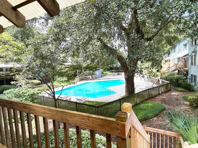 Building Photo - 1130 Silent Harbor Ct Unit F