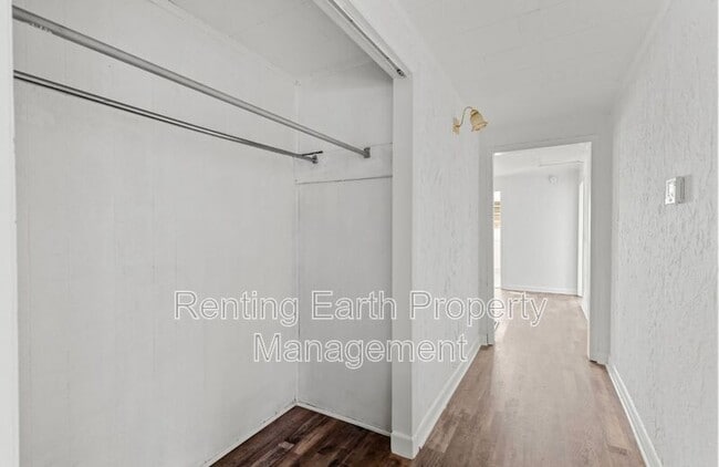 Photo - 929 Heflin Ave E