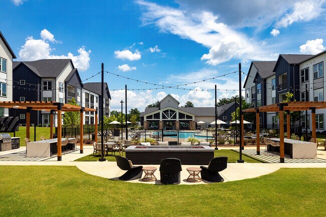 Photo - Elan Brookwood