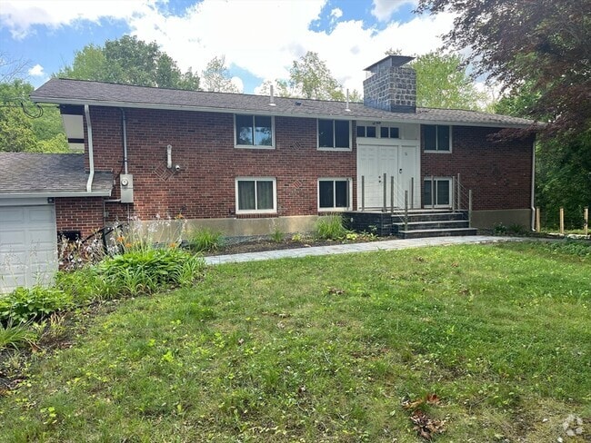 Building Photo - 16 Foster Rd Rental