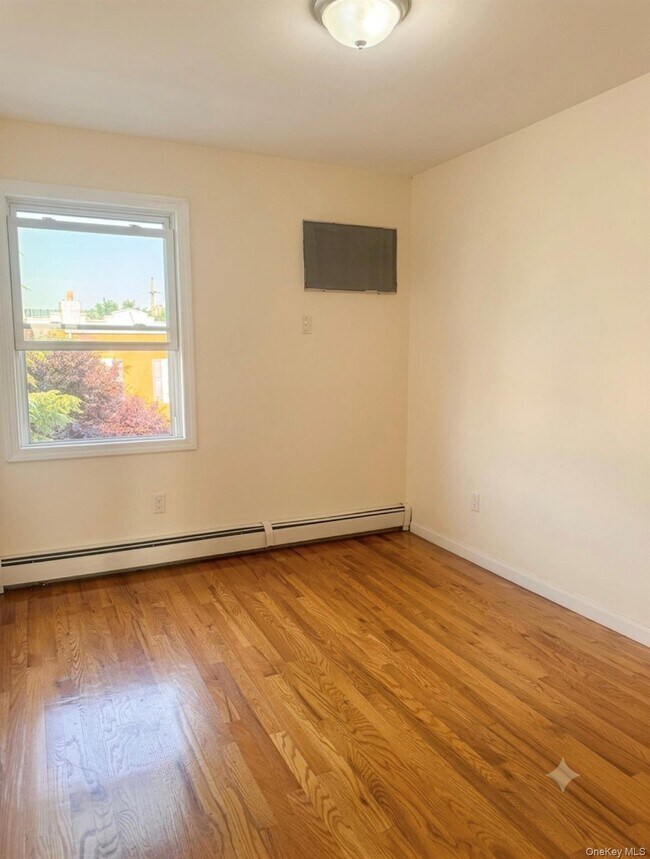 Photo - 923 Euclid Ave
