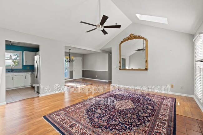 Photo - 1239 Cornwallis Dr