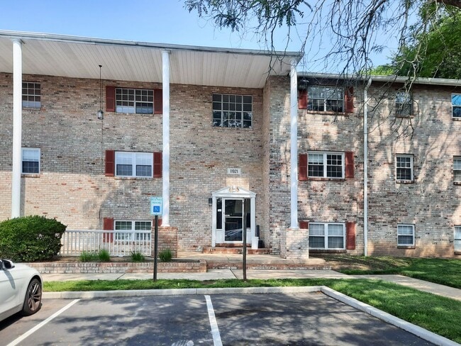 Bright & Stylish 1BR/1BA Condo in Reisters... - Bright & Stylish 1BR/1BA Condo in Reisters... Unidad E