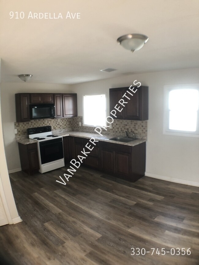 Photo - 910 Ardella Ave