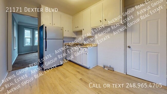 Photo - 21171 Dexter Blvd