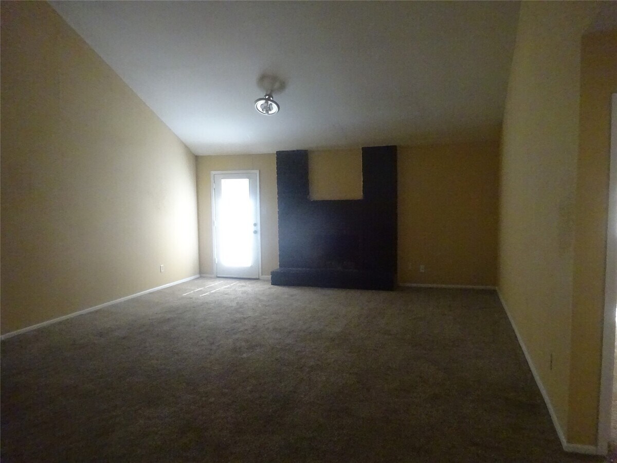 Photo - 7411 Bahia Ln