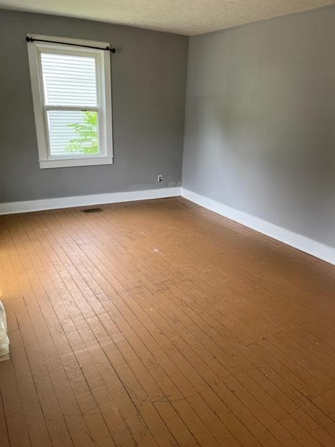 Photo - 213 E Warfield St