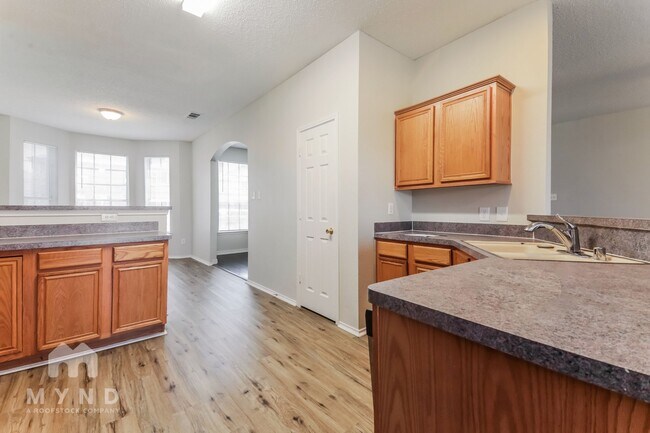 Photo - 135 Wembley Way