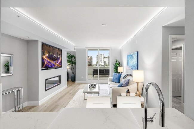 Photo - 255 Evernia St Unit 1115