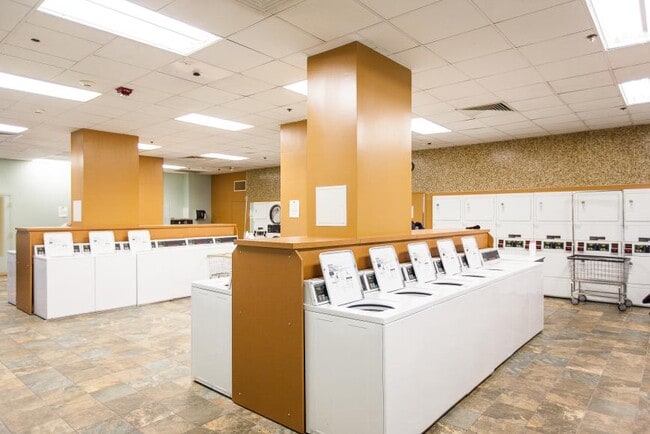 Photo - 1 bedroom in Chicago IL 60611 Unit 717