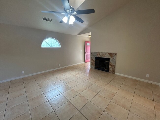 Photo - 2924 Merle Ave