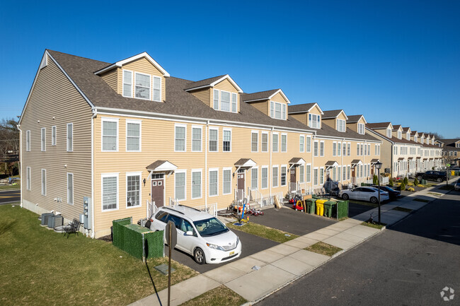 Photo - Locust Grove Apartments