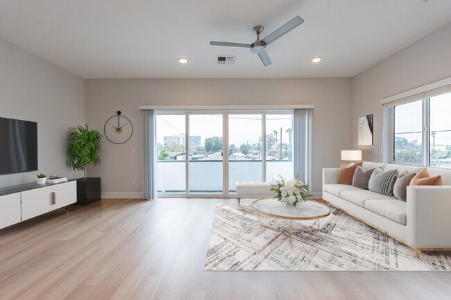 Photo - Halcyon on 18th St