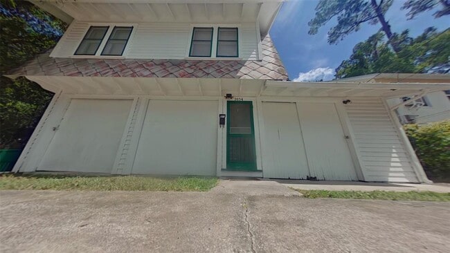 Building Photo - 2034 NW 3rd Ave