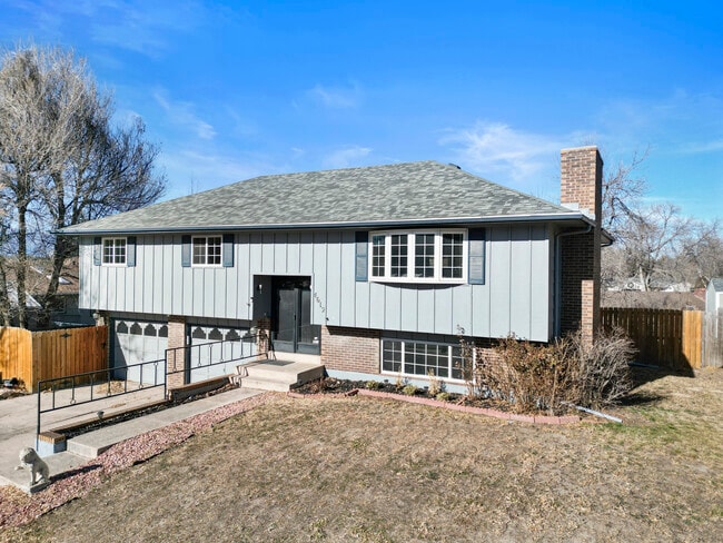 Building Photo - 4612 S Carefree Cir